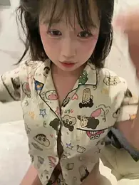xiaozhu-668 — 在 stripchat 直播的网络摄像头模特
