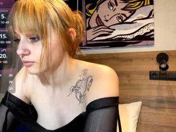 AdellaDalponte — Bongacams stream photo (Mar 2026)