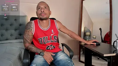 Sweet_Alessandre — 在 stripchat 直播的网络摄像头模特