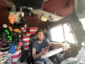 XMeF10 — Stripchat stream photo (Mar 2026)