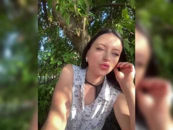 Asset1011 — Bongacams stream photo (Jul 2025)