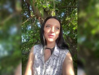 Asset1011 — Bongacams stream photo (Jul 2025)