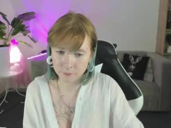 elira_vane — 在 chaturbate 直播的网络摄像头模特