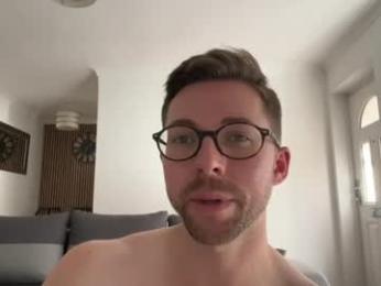kkezzy — Chaturbate stream photo (Sep 2026)
