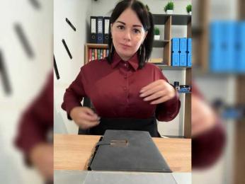 ANN_FOX — 在 bongacams 直播的网络摄像头模特