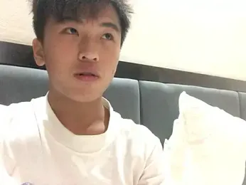 cyj860 — Stripchat stream photo (Jun 2026)