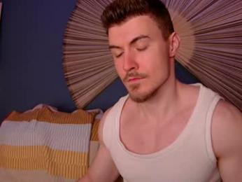 eddieds — 在 chaturbate 直播的网络摄像头模特