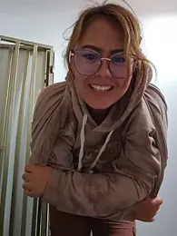 Mari-98 — Stripchat stream photo (May 2026)