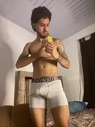 Kriss_Edwards — stripchat