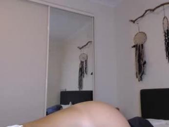 bella_bloom1 — Chaturbate stream photo (Mar 2026)