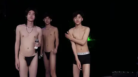 EXO-cbz — 在 stripchat 直播的网络摄像头模特