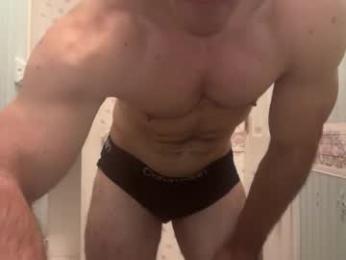 musclejock313 — 在 chaturbate 直播的网络摄像头模特