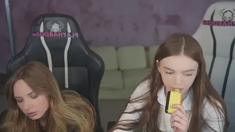 Zlata_Sky — 在 stripchat 直播的网络摄像头模特