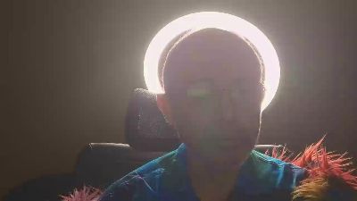 CuriousBisex22 — Cam4 stream photo (Apr 2026)