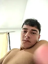 attractive-sexx — Stripchat stream photo (Mar 2026)