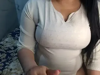 Trezza — Stripchat stream photo (May 2026)