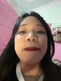 Leeeeiu — 在 stripchat 直播的网络摄像头模特