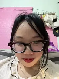 Leeeeiu — 在 stripchat 直播的网络摄像头模特