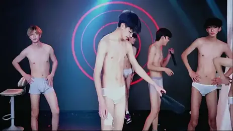 Klimax-888 — 在 stripchat 直播的网络摄像头模特