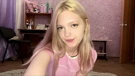 ChanelViivi — Stripchat stream photo (Apr 2026)