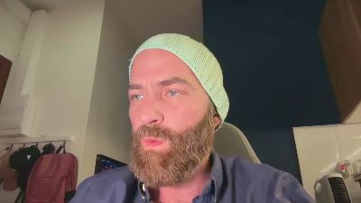 alroca82 — Cam4 stream photo (Feb 2026)