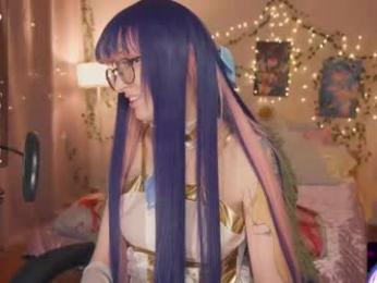 koshkasenpai — 在 chaturbate 直播的网络摄像头模特