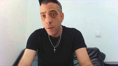 88mad — 在 cam4 直播的网络摄像头模特