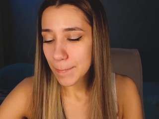 aura-18 — 在 camsoda 直播的网络摄像头模特