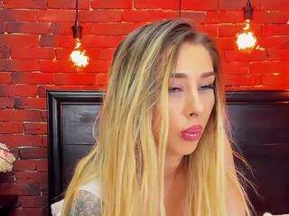 christynaross — 在 camsoda 直播的网络摄像头模特