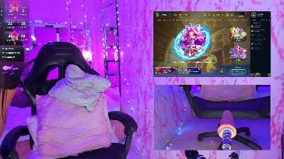 EvaBloom_ — Cam4 stream photo (Feb 2026)