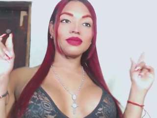 debora-cat — 在 camsoda 直播的网络摄像头模特