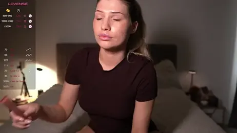 arielbell_ — 在 stripchat 直播的网络摄像头模特