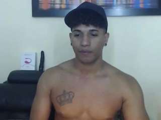 manuelandjhon — 在 camsoda 直播的网络摄像头模特