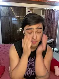 Rocco787876 — 在 stripchat 直播的网络摄像头模特