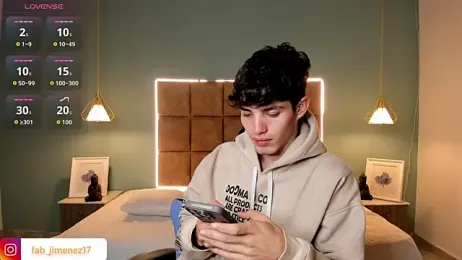 AlejooTwink — Stripchat stream photo (Apr 2026)