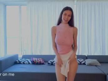 dianelawrence — 在 chaturbate 直播的网络摄像头模特