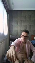 Erlo7_4 — Cam4 stream photo (May 2026)