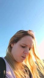 xHotmilf87x — Cam4 stream photo (Mar 2026)