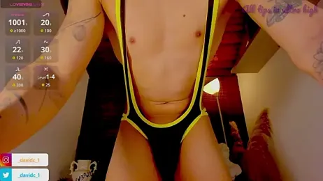 DavidC_ — 在 stripchat 直播的网络摄像头模特