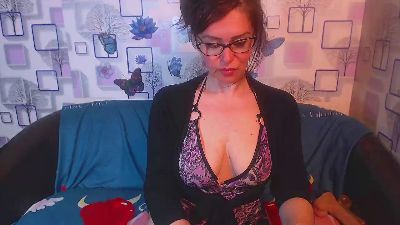 xxSexyMilfxx — 在 cam4 直播的网络摄像头模特