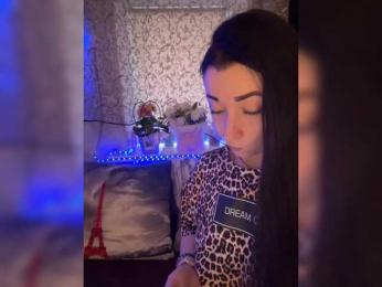 _dashulka_ — 在 bongacams 直播的网络摄像头模特