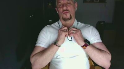 trouarempli — 在 cam4 直播的网络摄像头模特