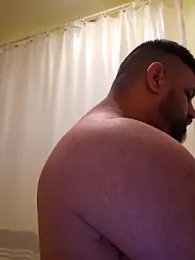 Roddog18 — 在 stripchat 直播的网络摄像头模特