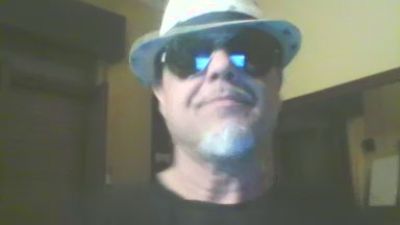 crazy1972 — 在 cam4 直播的网络摄像头模特