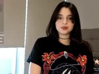 yourfreakygirl — 在 chaturbate 直播的网络摄像头模特