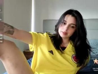 yourfreakygirl — 在 chaturbate 直播的网络摄像头模特