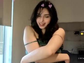 yourfreakygirl — 在 chaturbate 直播的网络摄像头模特