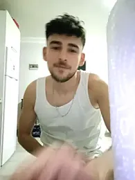 Yasinyasin7 — Stripchat stream photo (Mar 2026)