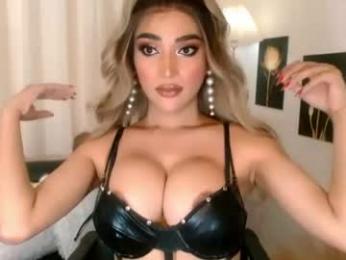 sierra_cox — 在 chaturbate 直播的网络摄像头模特