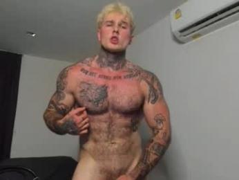 andy_hunk — 在 chaturbate 直播的网络摄像头模特